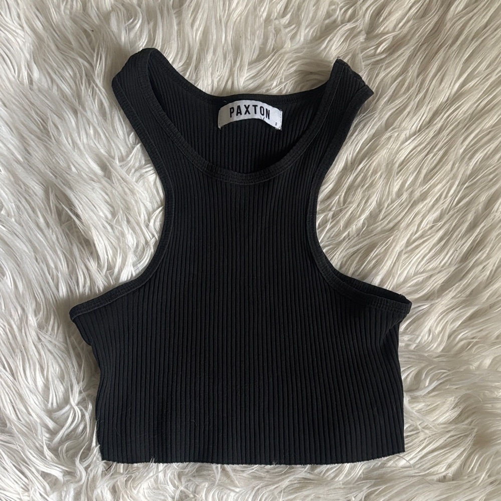 AKIRA Black Sleeveless Ribbed Crop Top